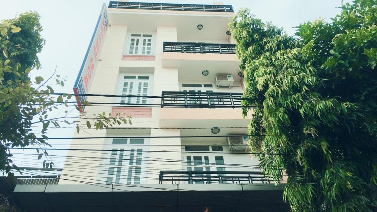 Nha Nghi Hoang Hoa Hotell Buon Ma Thuot Eksteriør bilde