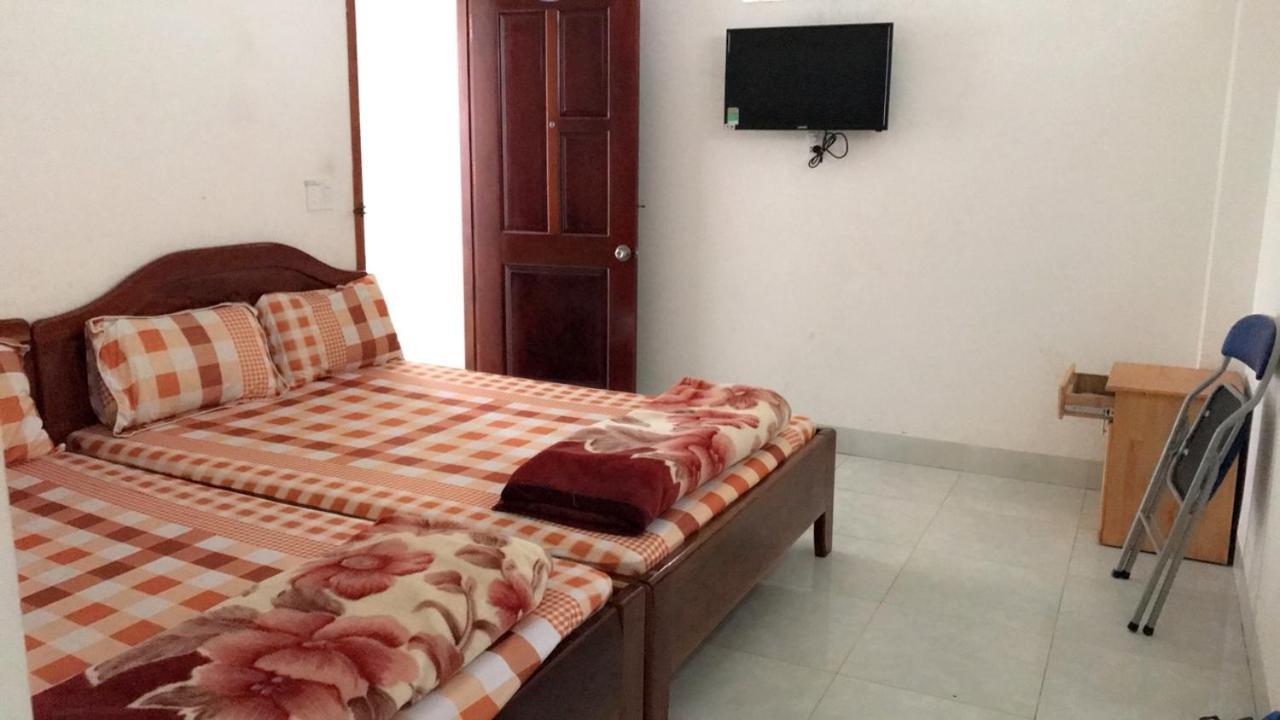 Nha Nghi Hoang Hoa Hotell Buon Ma Thuot Eksteriør bilde